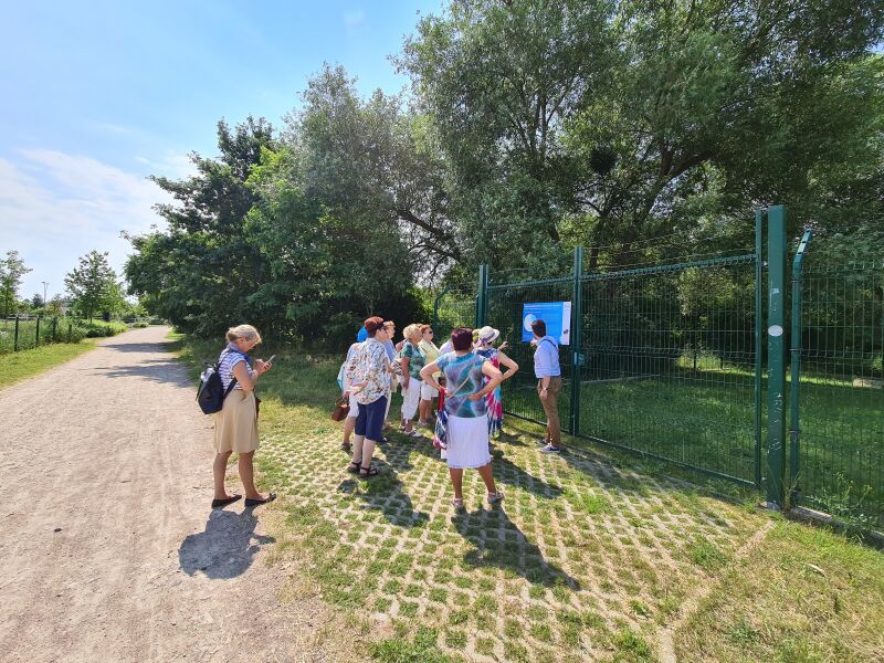 Zdjęcie 3: Przy studni głębinowej na sopockich błoniach